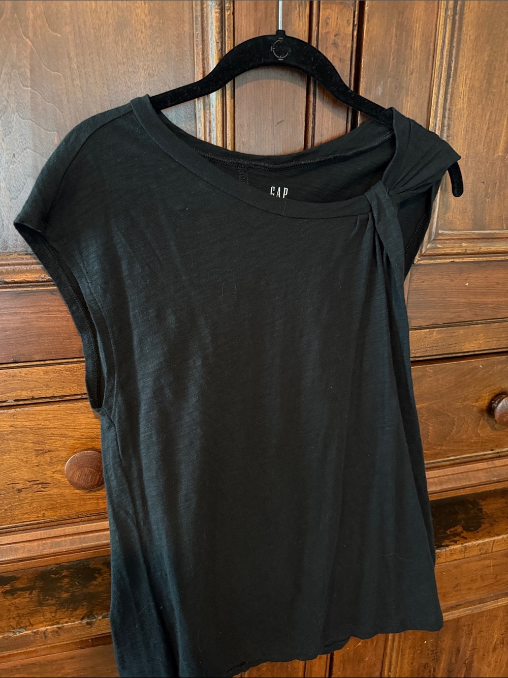 GAP Black Knot-Shoulder Tank Top